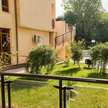 Apart Hotel Sunny Victory Сонячний Берег Екстер'єр фото