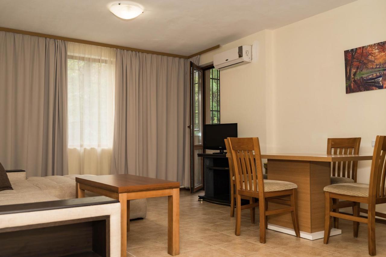 Apart Hotel Sunny Victory Сонячний Берег Екстер'єр фото